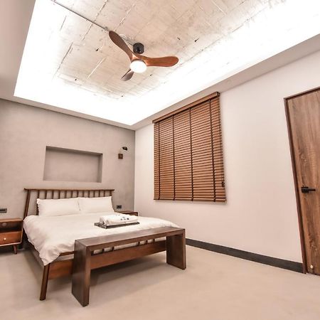 Eryang Homestay Тайнань Экстерьер фото